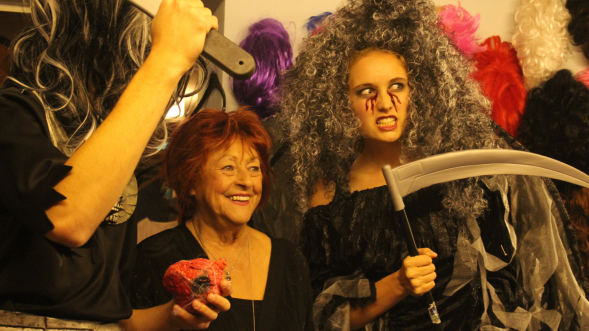 Kostümverleih Streb Roth Halloween leihen Hexen Kostüme
